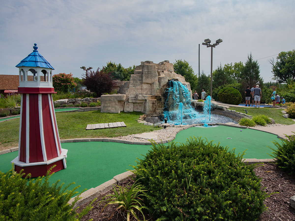 mini-golf-photo